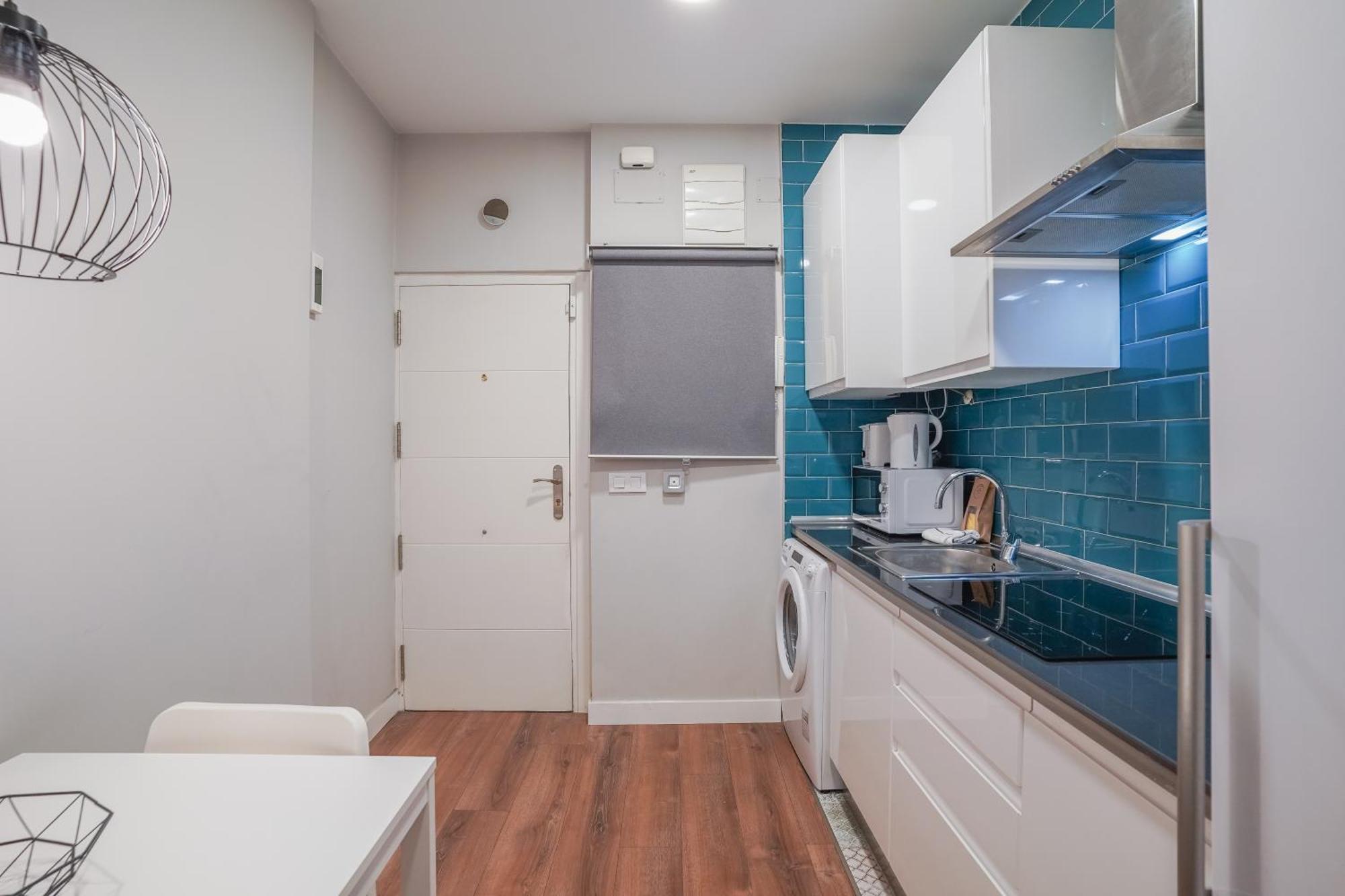 Cozy Apartment-1Bedroom 1Bathroom-Lavapies มาดริด ภายนอก รูปภาพ