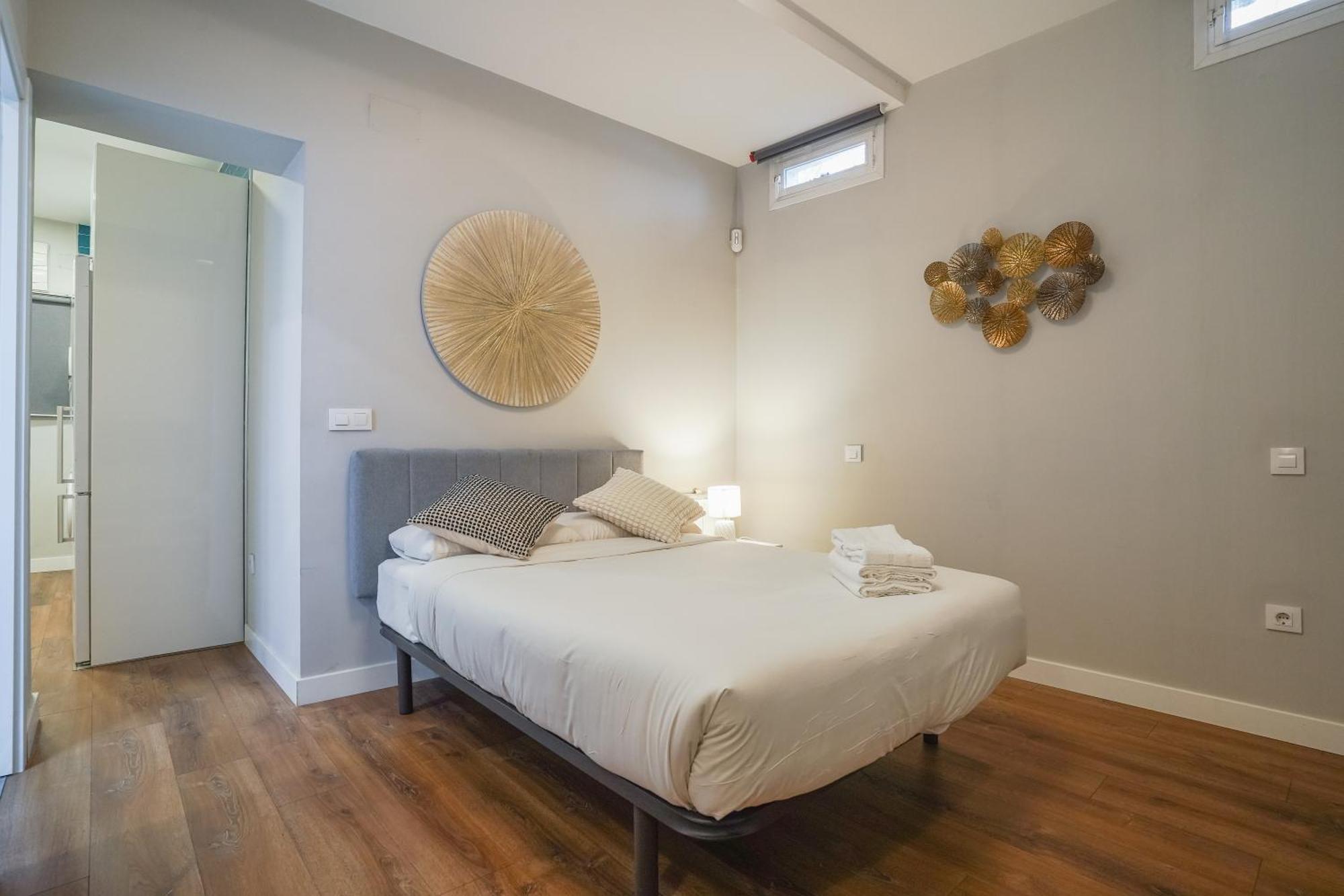 Cozy Apartment-1Bedroom 1Bathroom-Lavapies มาดริด ภายนอก รูปภาพ