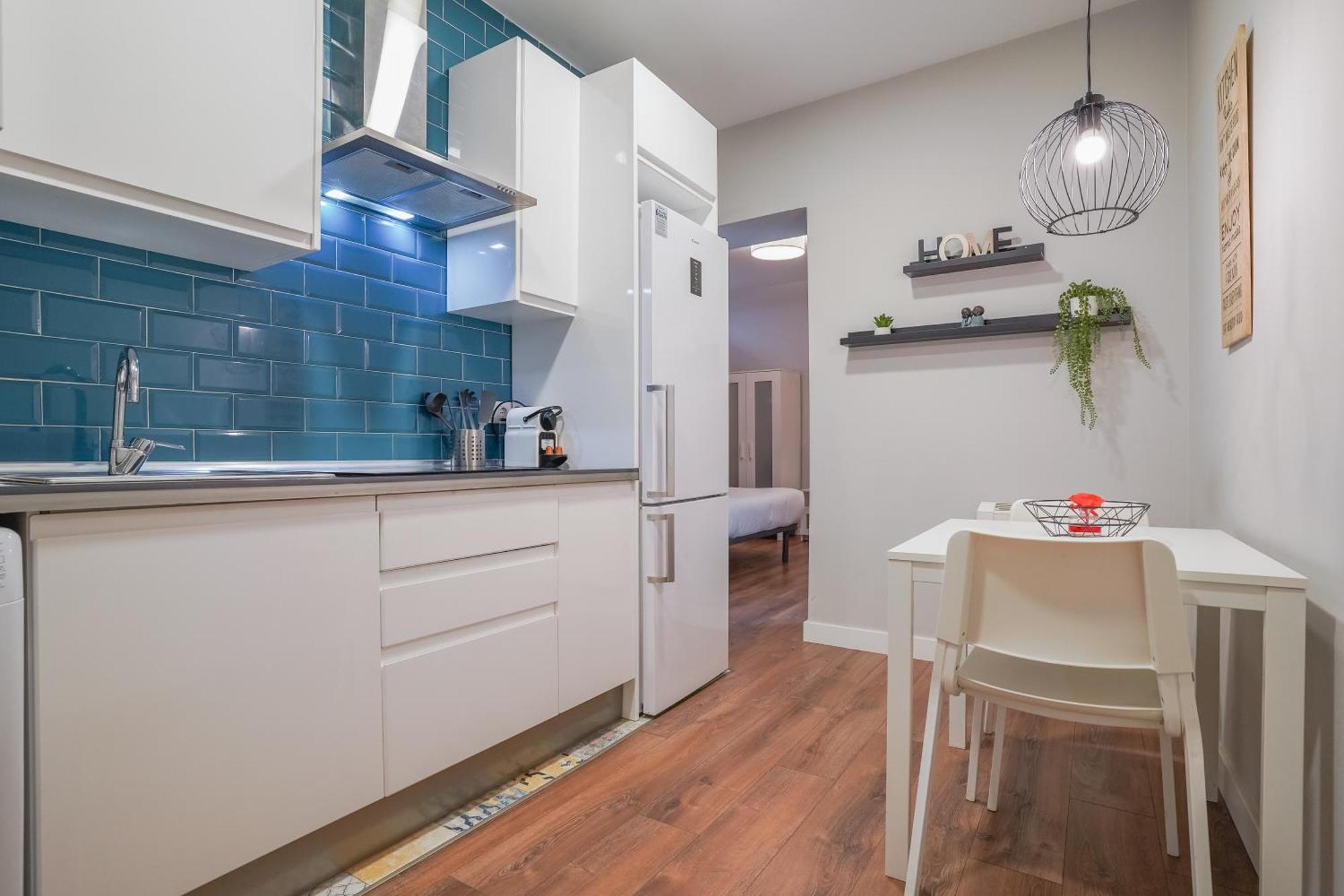 Cozy Apartment-1Bedroom 1Bathroom-Lavapies มาดริด ภายนอก รูปภาพ